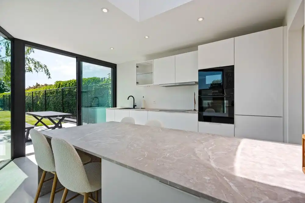 Prachtig vernieuwde bungalow te Schriek foto 15