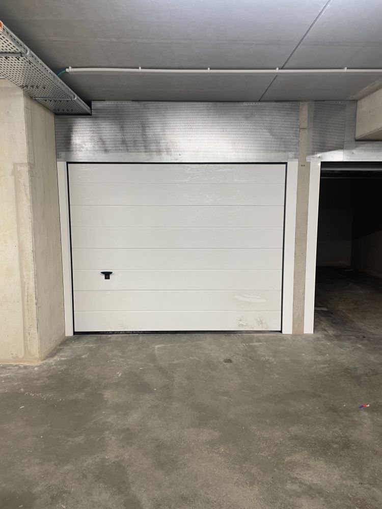 Afgesloten nieuwbouw garagebox te koop foto 2