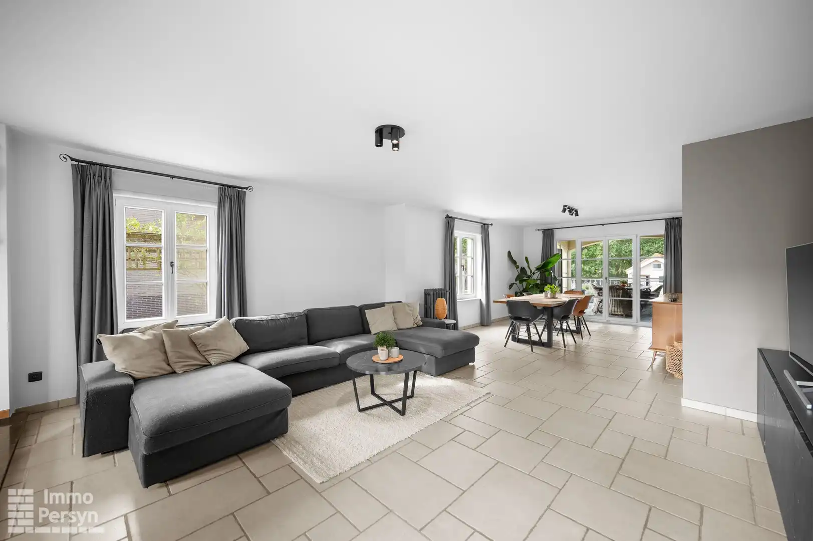 Charmante instapklare villa met groen uitzicht foto 12