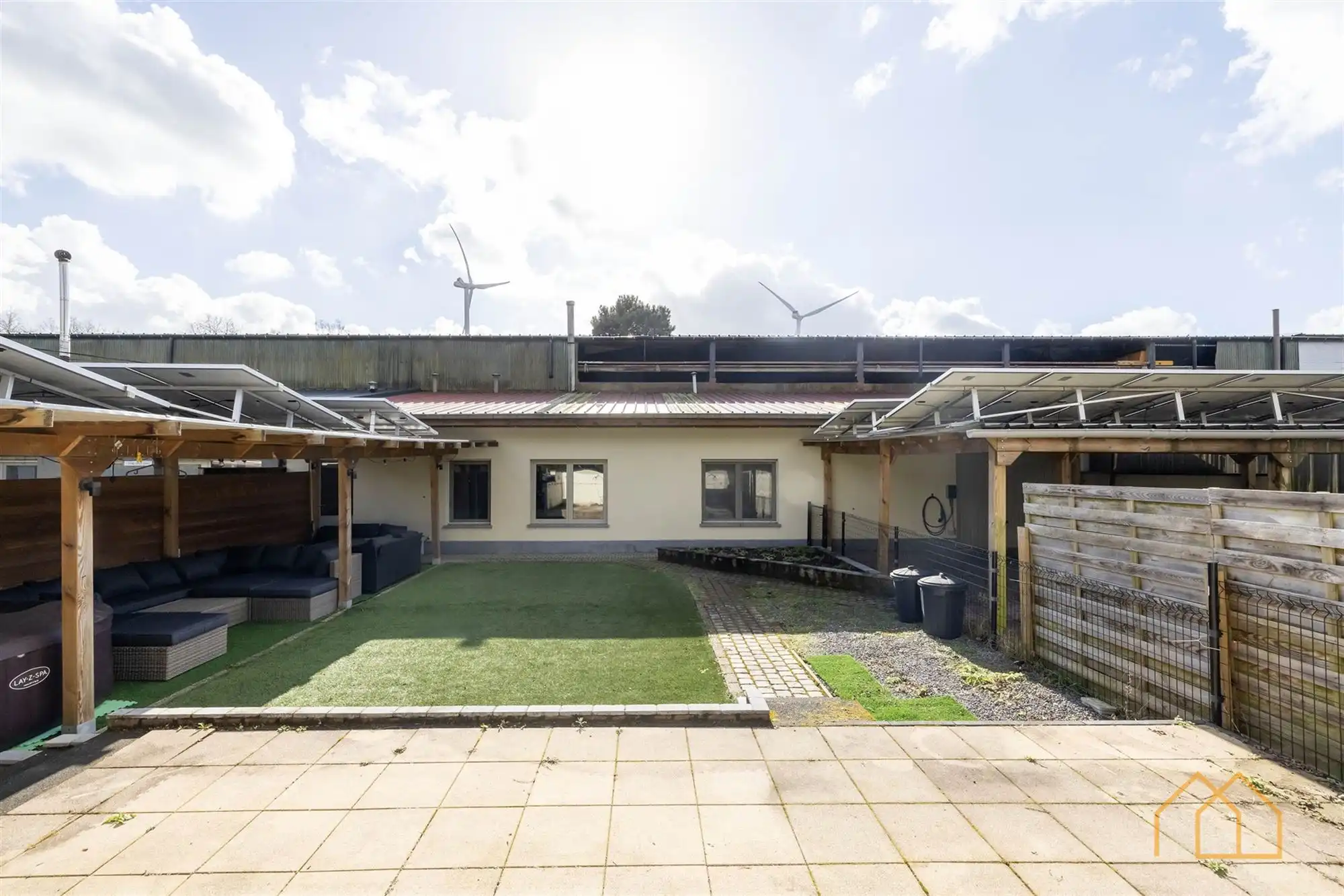 Huis met tuin tussen Olen en Herentals foto {{pictureIndex}}