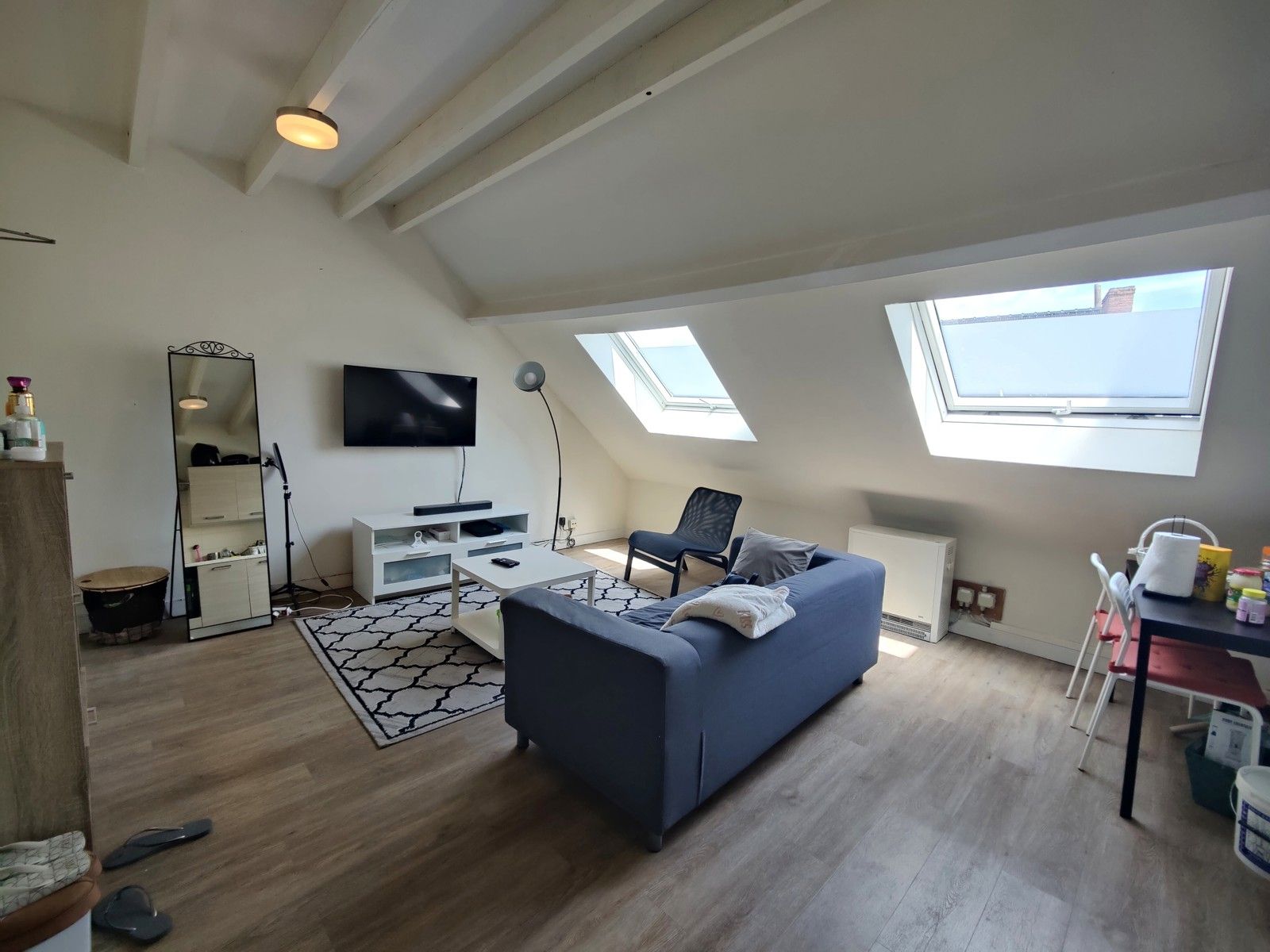 Instapklaar één-slaapkamerappartement (V3) op toplocatie. foto 3