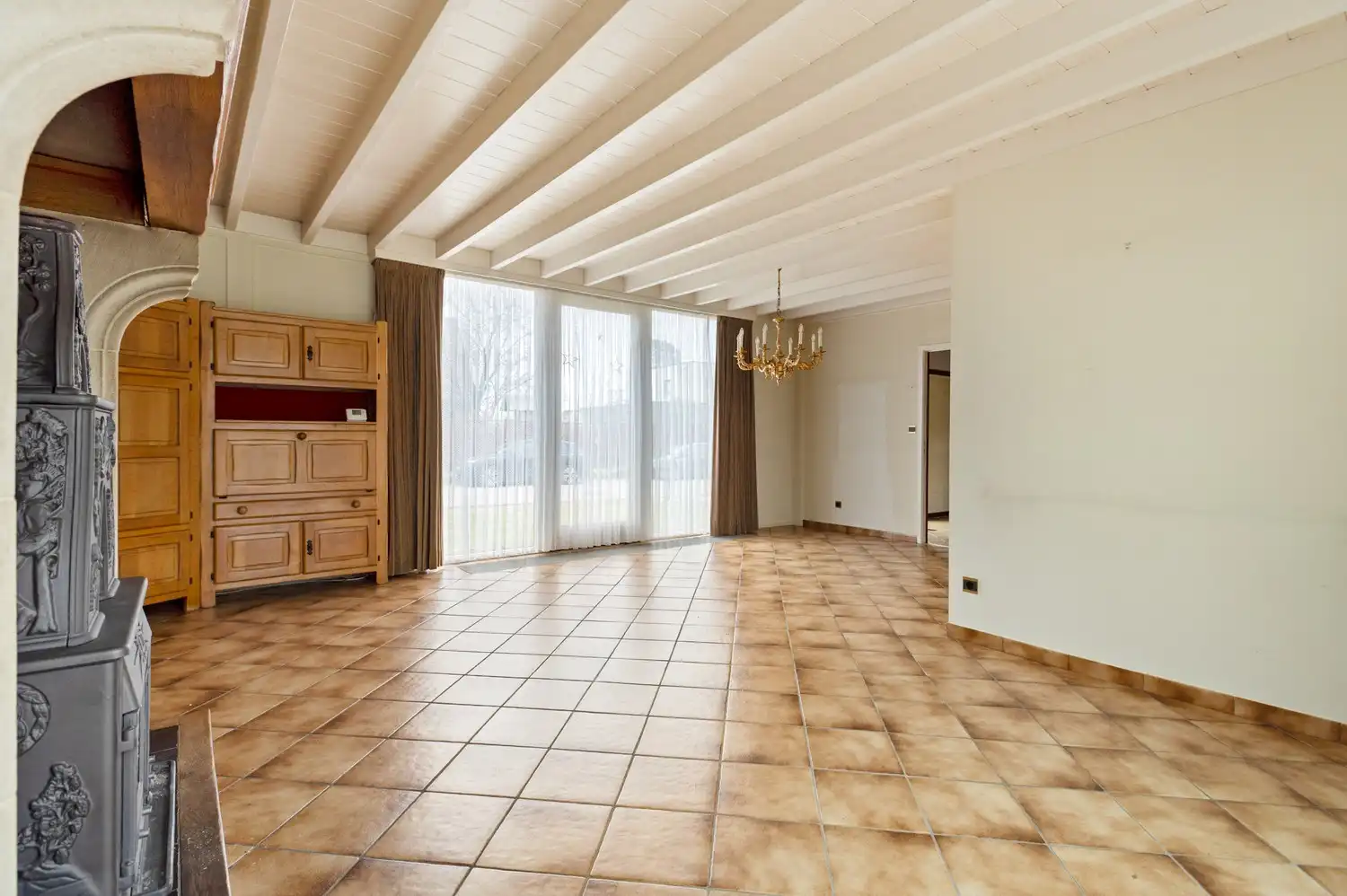 Vrijstaande laagbouw met 2 garages in rustige wijk te Zoersel! foto 6