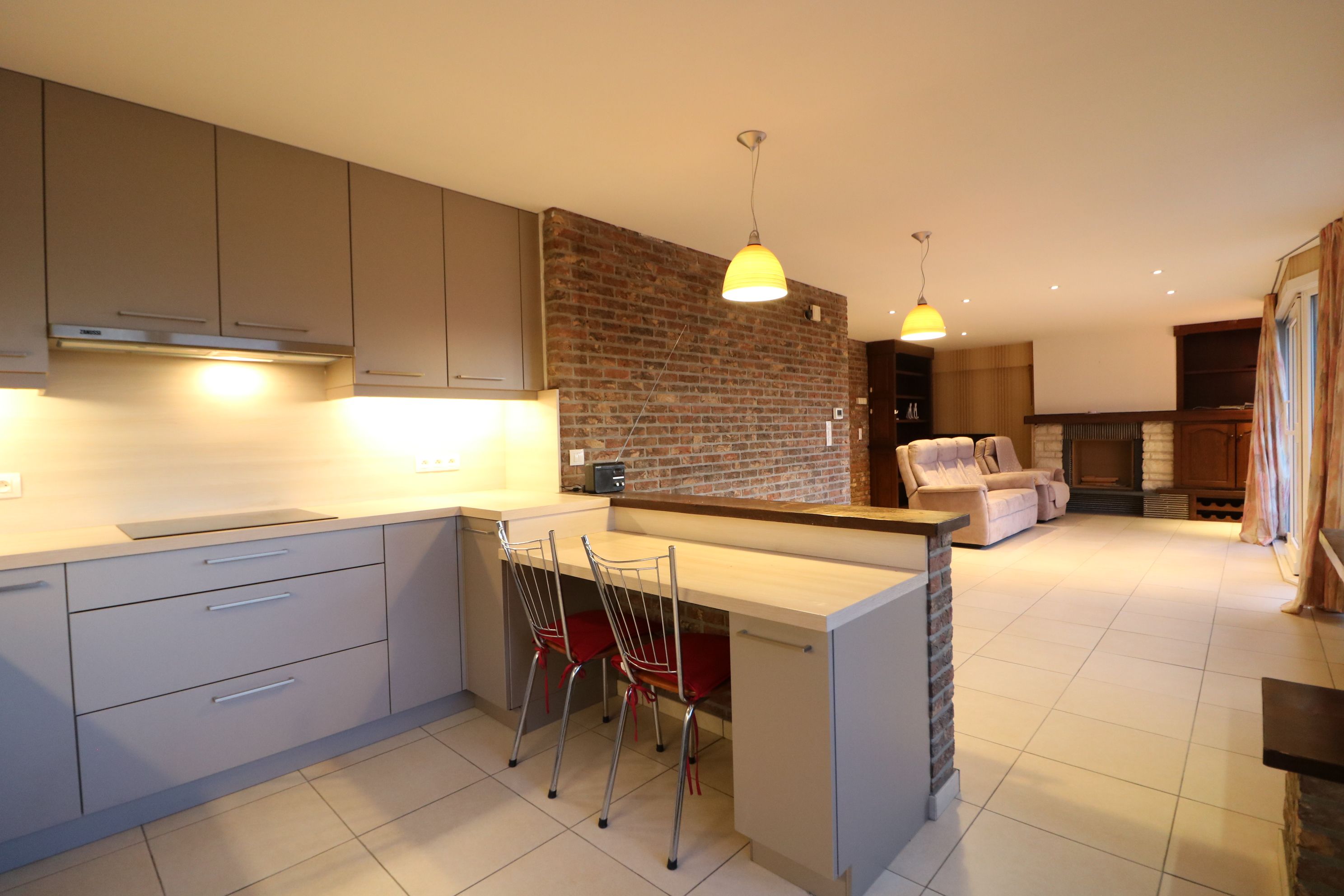 Zeer ruim appartement (139m²) met prachtig zicht op Leopoldpark, jachthaven en zee.  foto 2