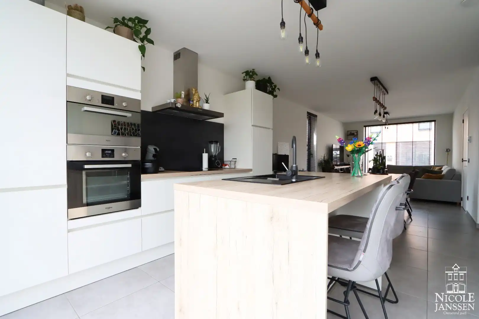 Instapklare nieuwbouwwoning met tuin te koop in Maaseik foto 9