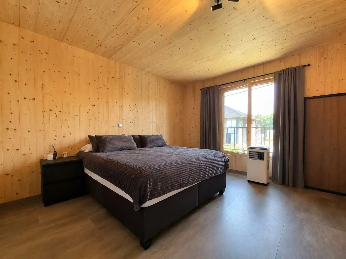 Prachtige recente woning met 4 slaapkamers foto 5