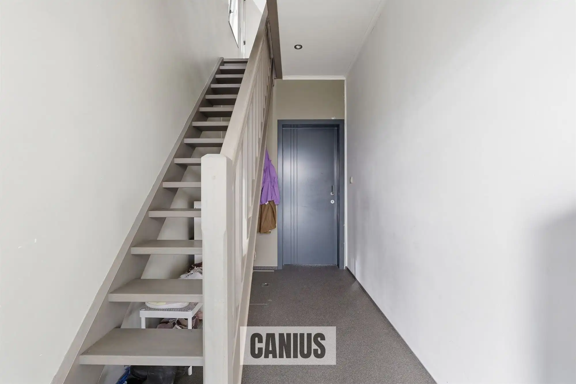 GEZELLIGE, INSTAPKLARE GEZINSWONING MET 3 SLPK foto 3