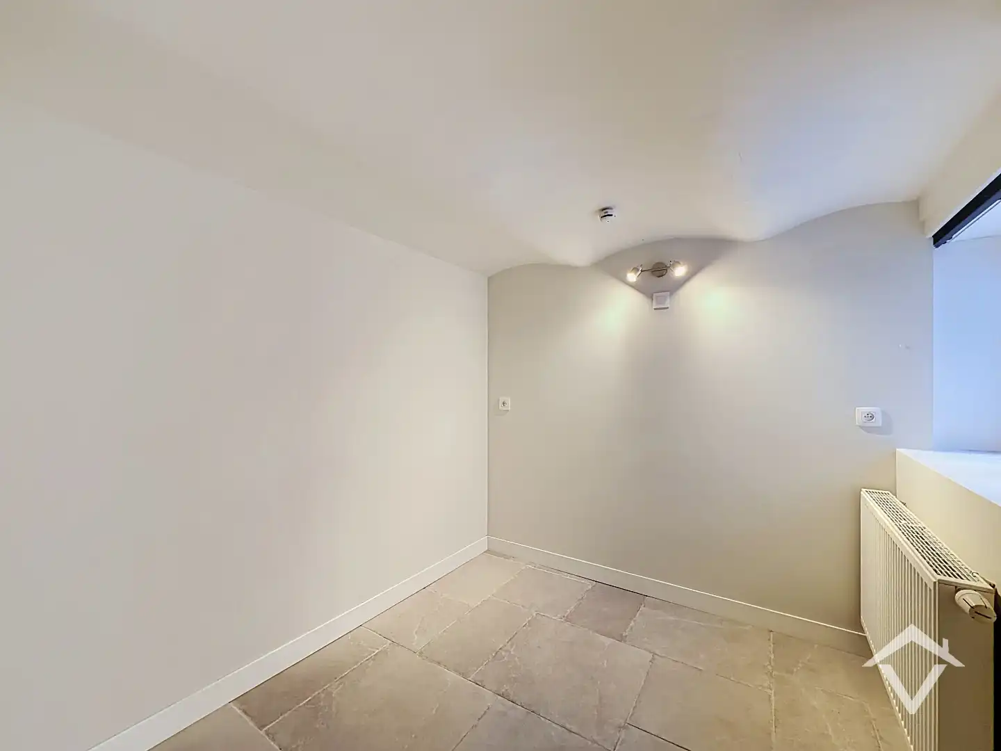 Gerenoveerd appartement in centrum Oostende met 2 slaapkamers foto 15