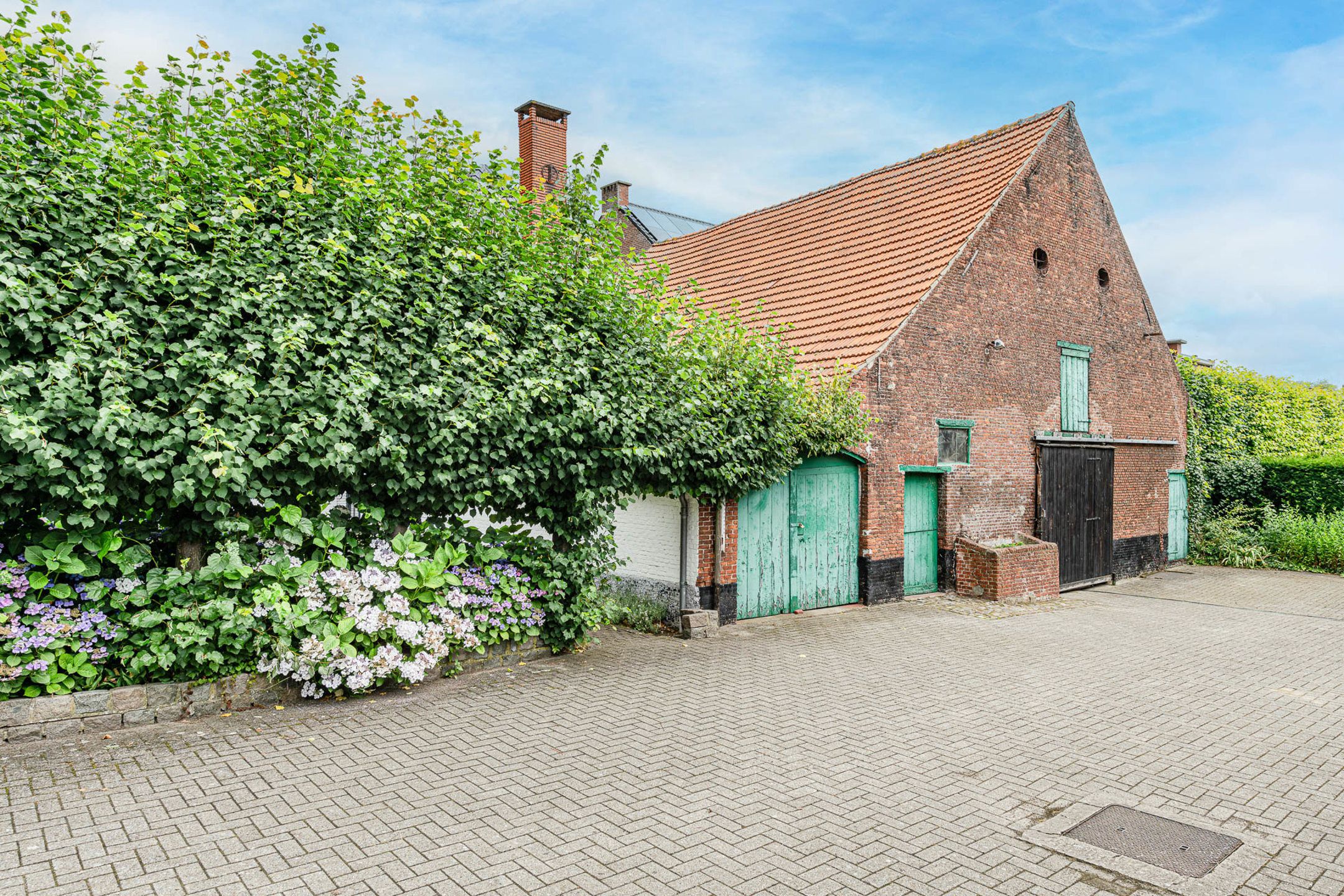 Historische hoeve met bijgebouwen!  foto 33