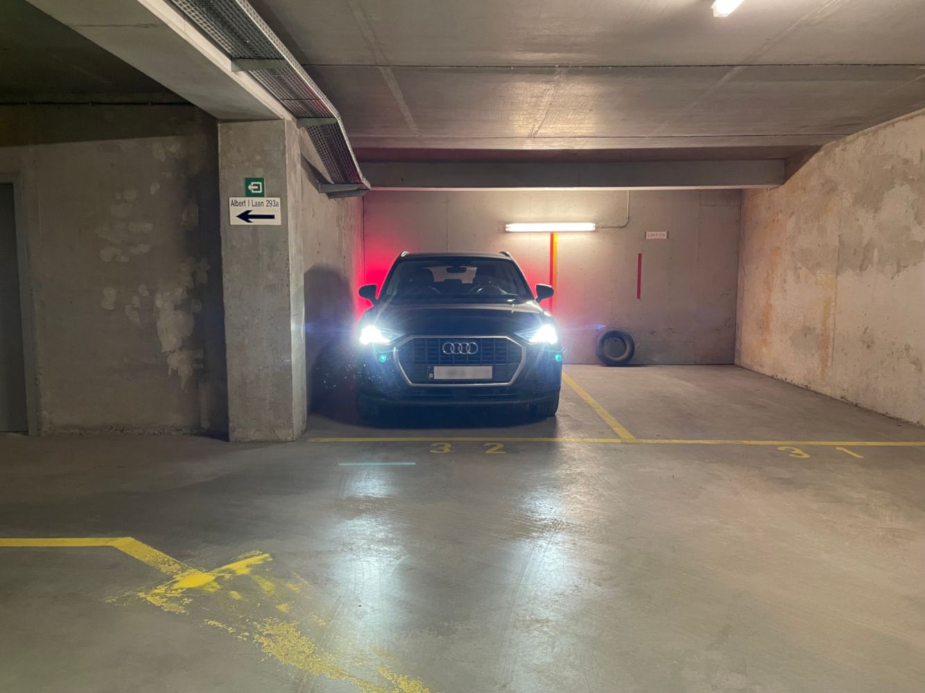 Centraal gelegen staanplaats met extra kelderberging foto 3
