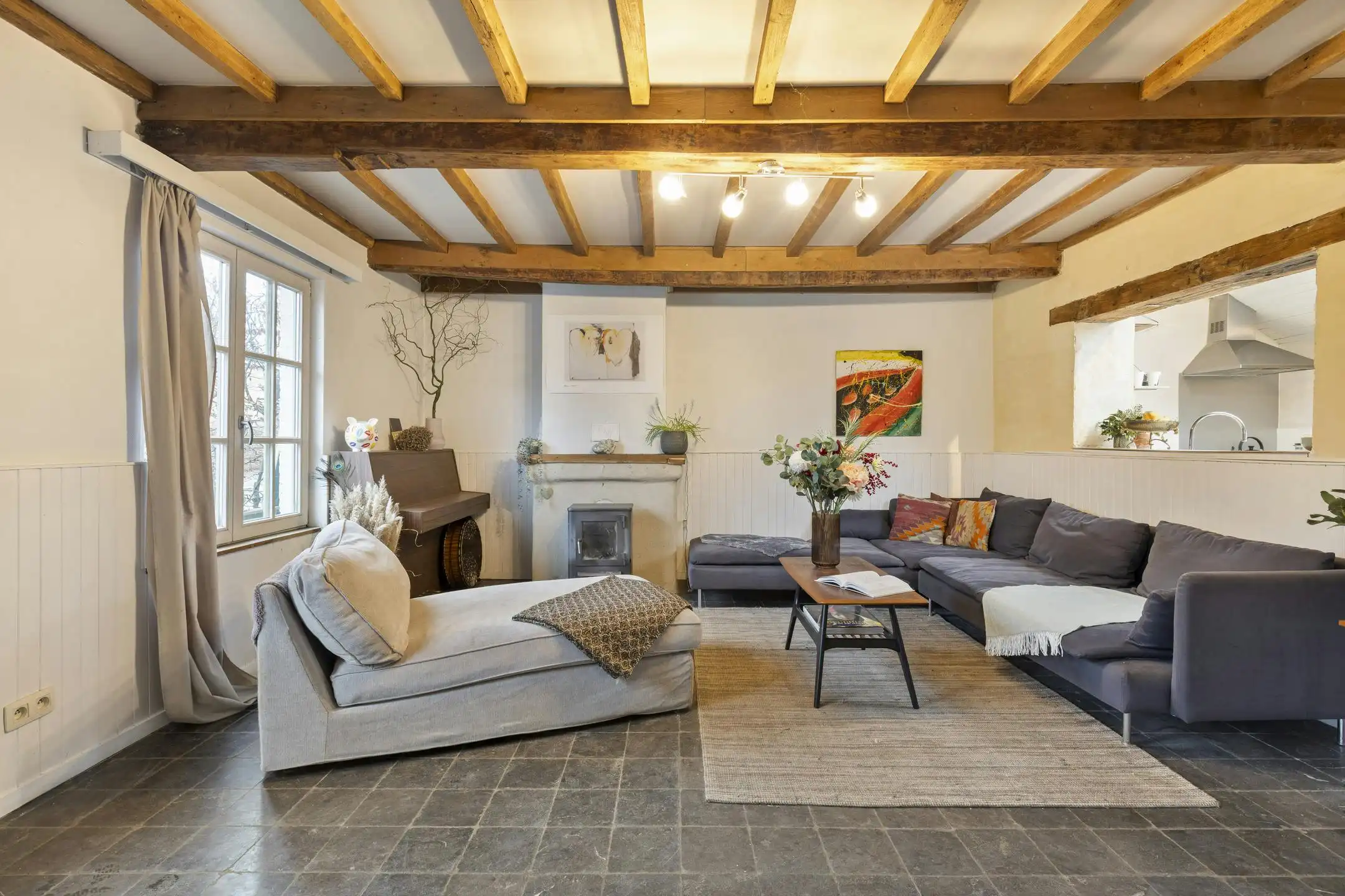 Charmante woning met afzonderlijk atelier/kantoor te koop foto 2