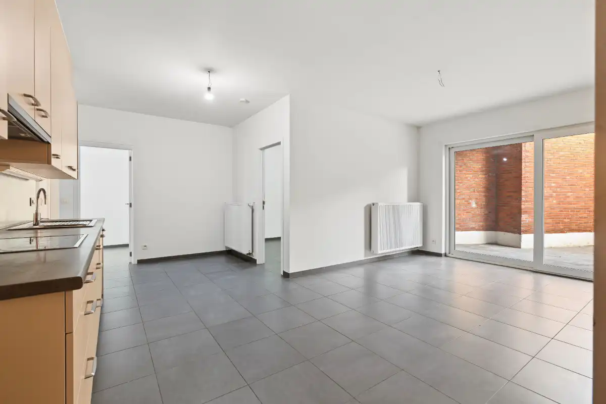 Volledig gerenoveerd gelijkvloers appartement met privatief terras in het hart van Kruibeke foto 6