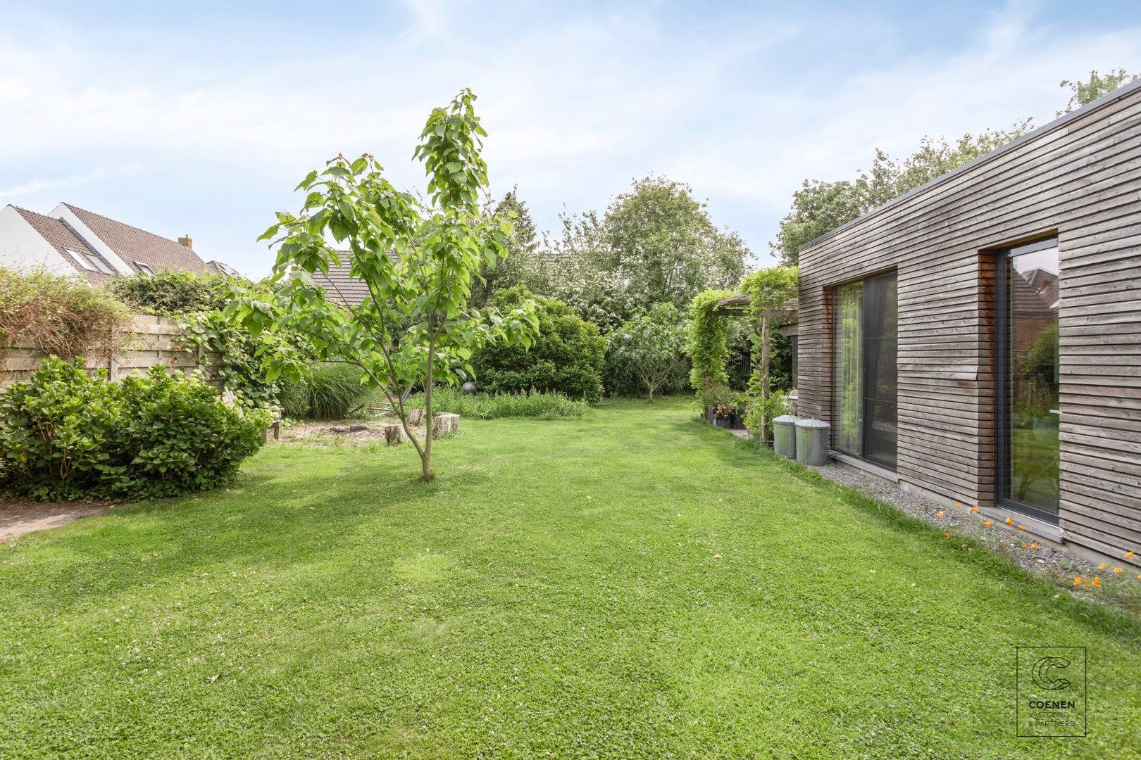Prachtig, instapklare laagbouwwoning met 4 slaapkamer op een perceel van 995 m²! foto 20