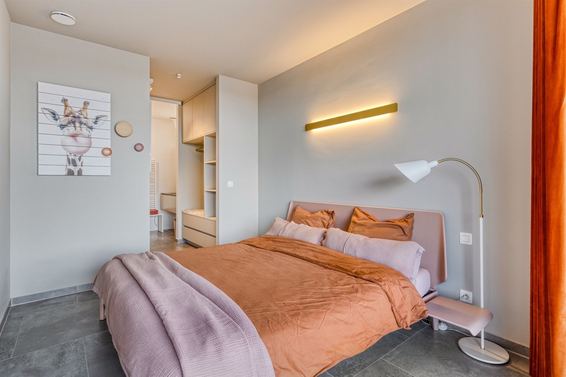 Loftappartement met 2 kamers in centrum foto 16