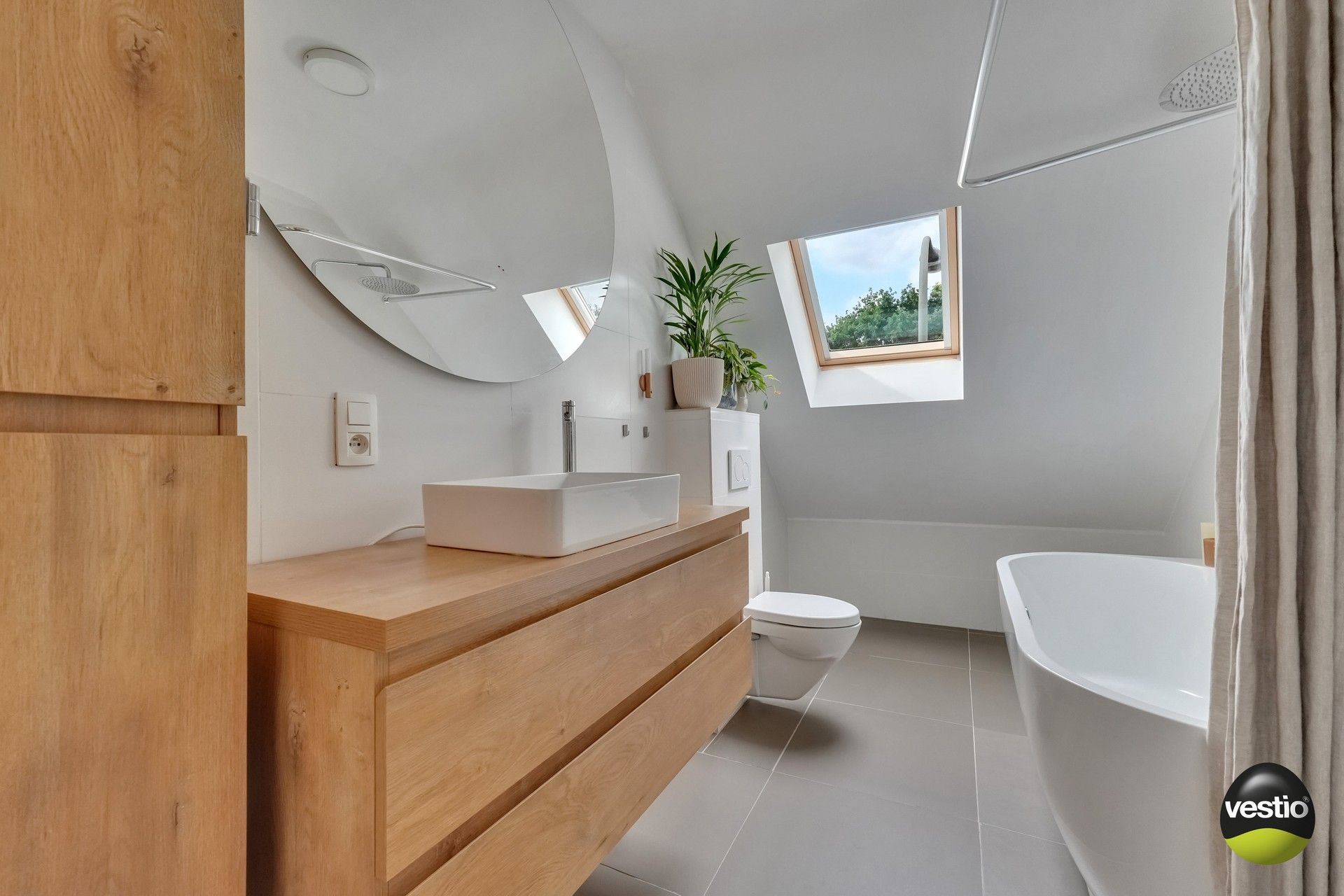 RUIM, INSTAPKLAAR DUPLEXAPPARTEMENT 110 M² MET XL TERRAS foto 28