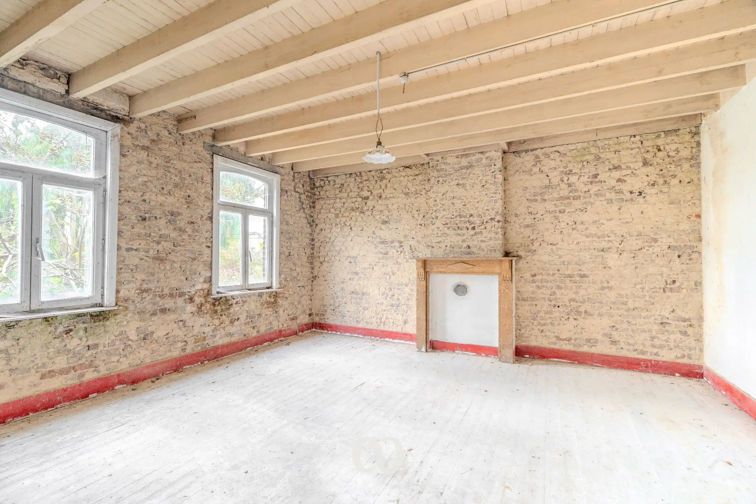 Pastorijwoning met tal van bijgebouwen foto 7