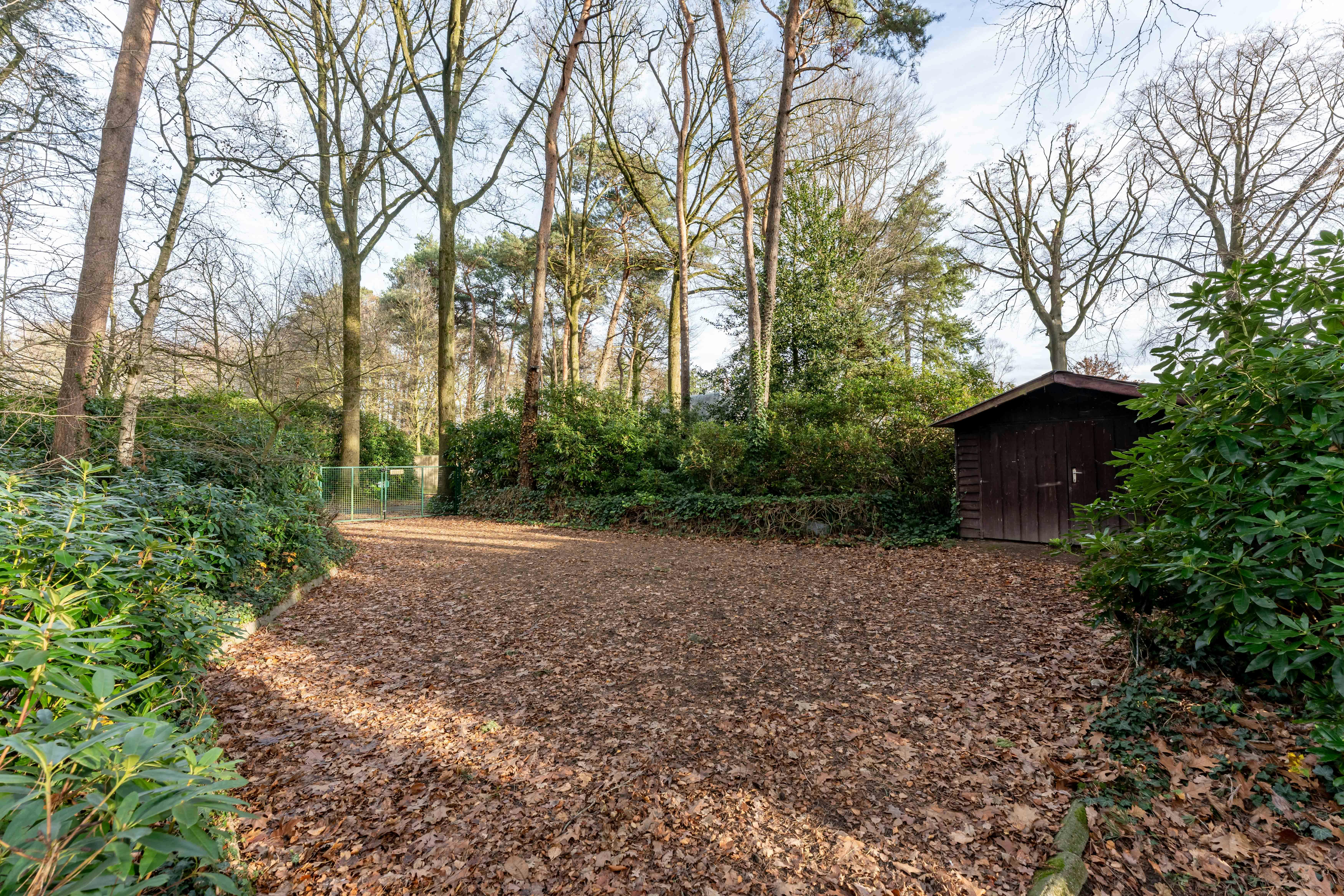 Klassieke villa te koop gelegen in het Waaroostpark  foto 16