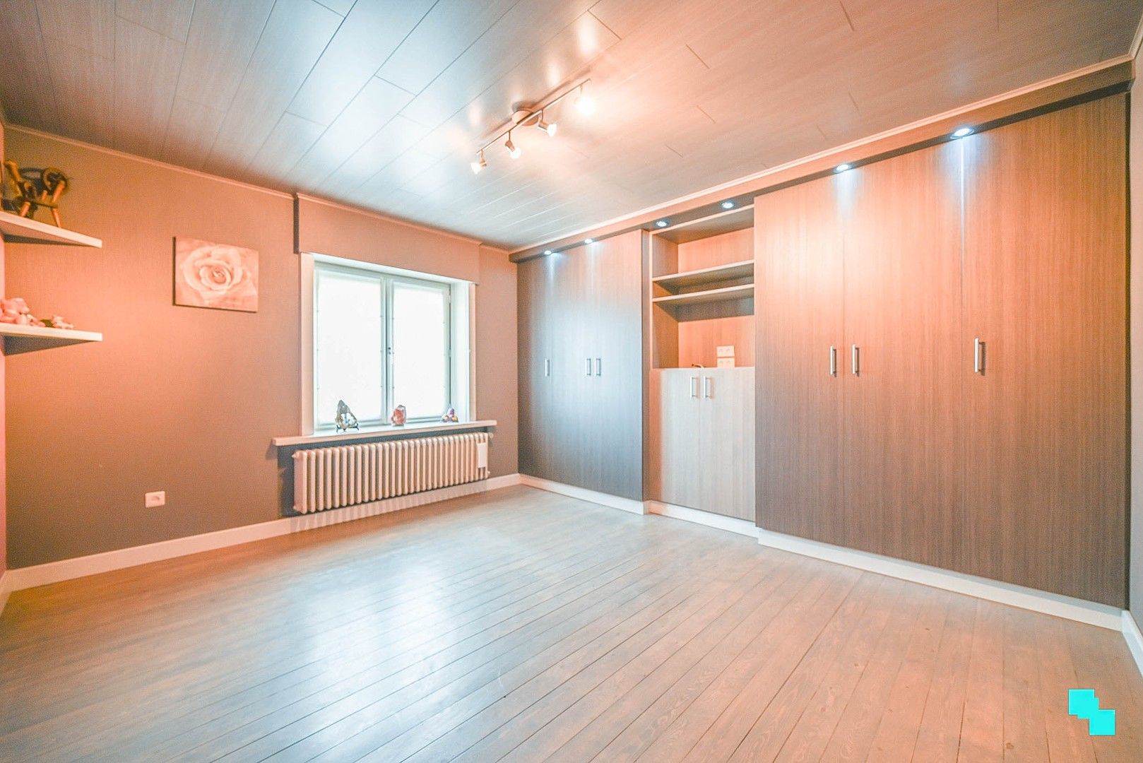 Ruime eengezinswoning met 4 slaapkamers foto 25