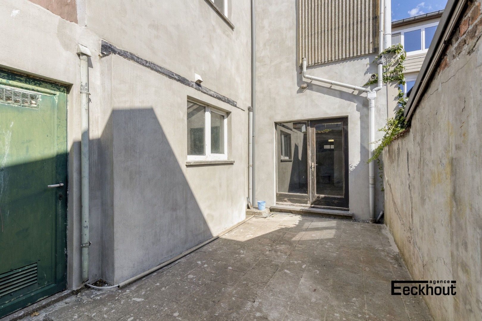 Zeer ruime woning met veel potentieel! foto 23
