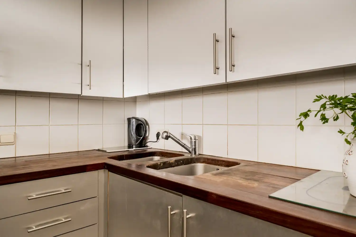 Ruim appartement op strategische locatie met veel lichtinval foto 6