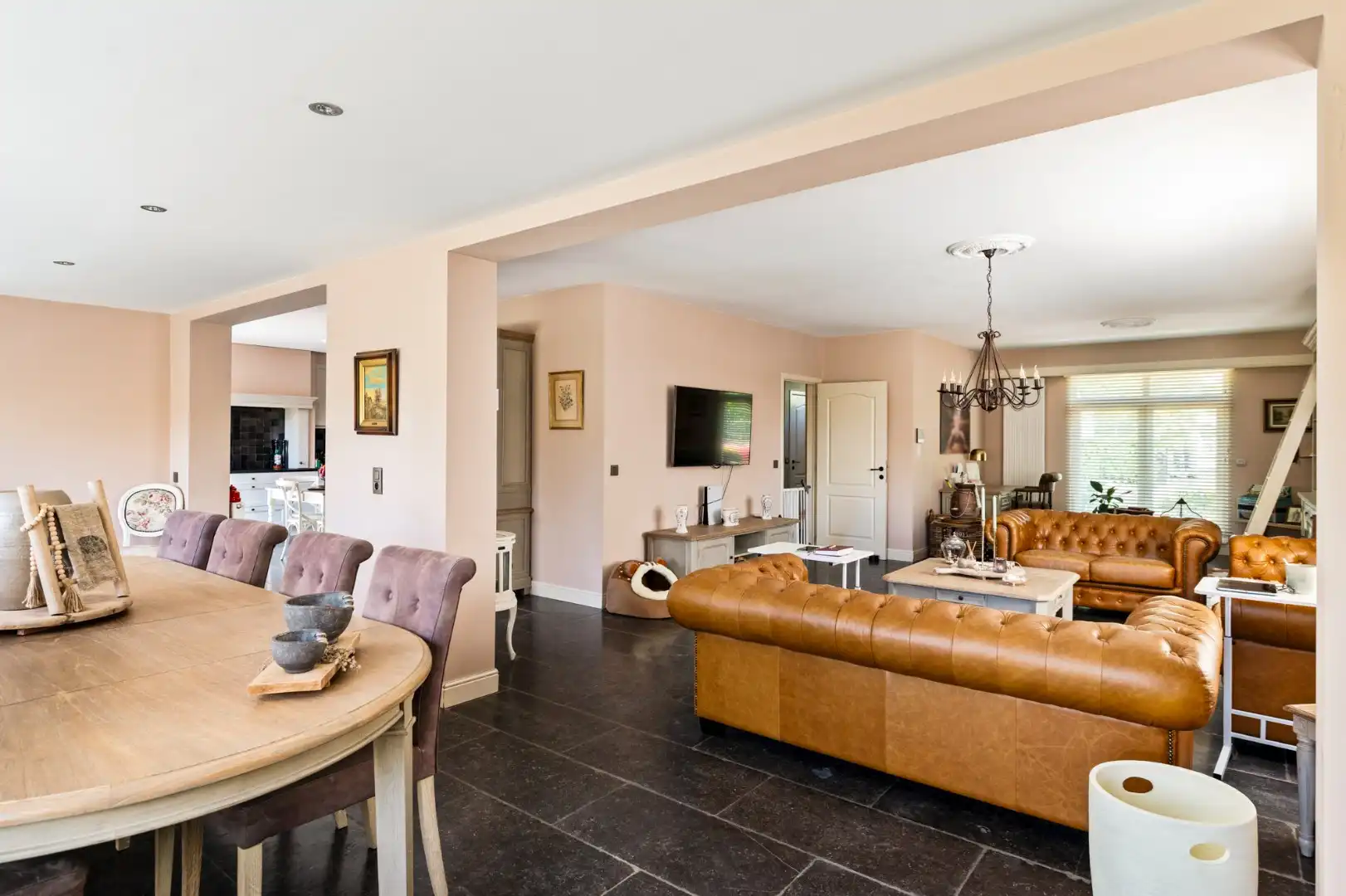 Verrassend ruime woning met zuidwest tuin op topligging! foto 7