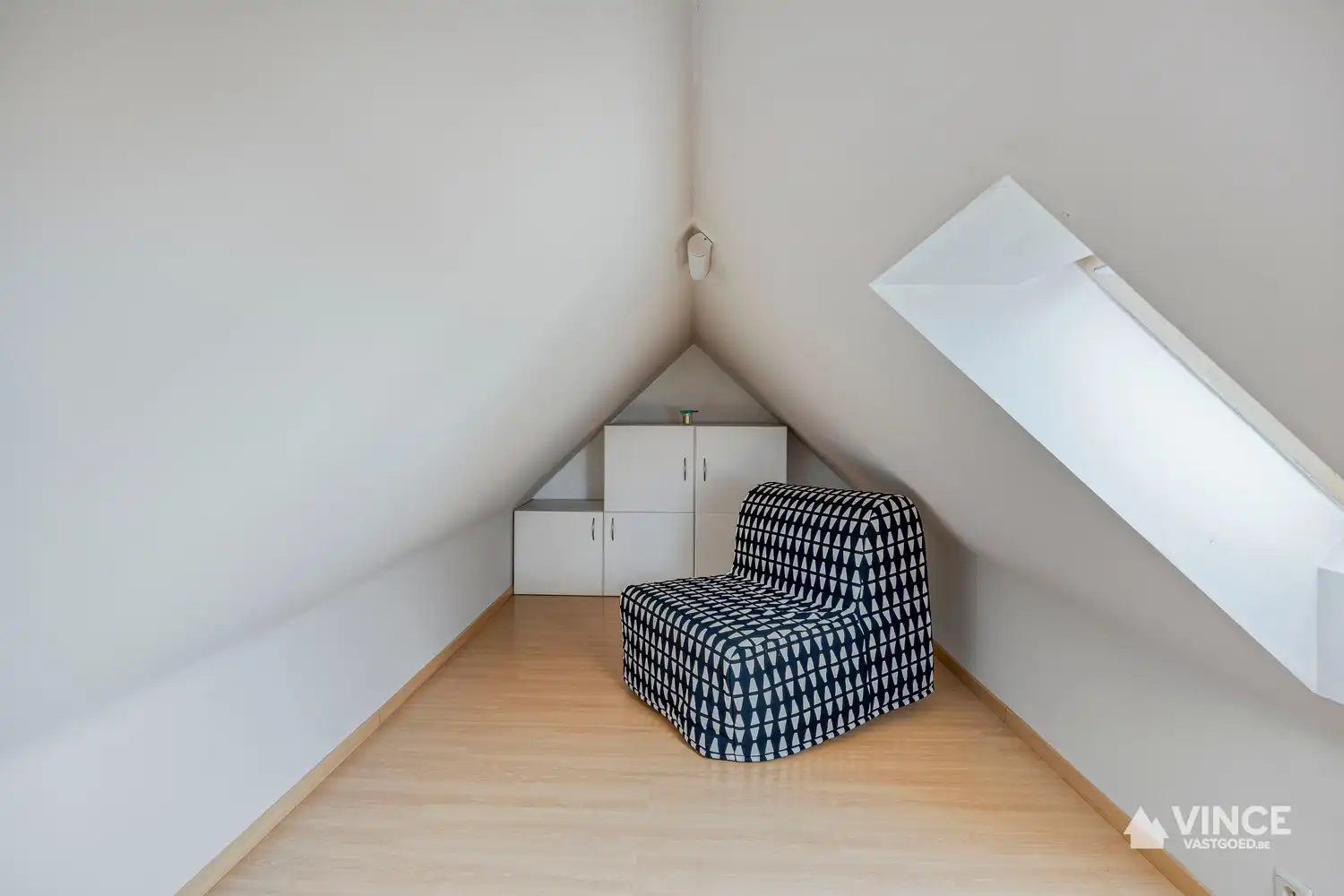 Duplex appartement met zonnig terras en garage foto 14