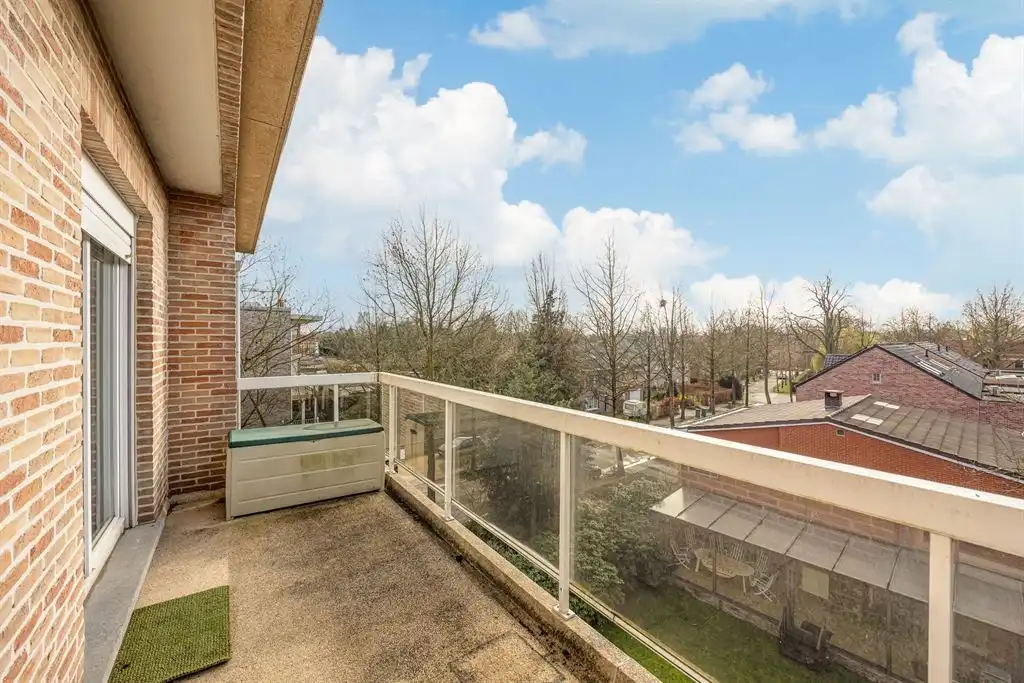 Groot hoekappartement met bijzonder veel lichtinval op de 3e verdieping foto 17