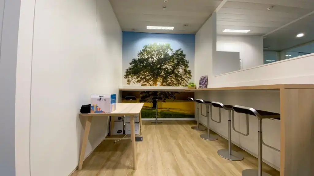 Instapklaar kantoorgelijkvloers te huur in Blue Towers in Gent foto 9