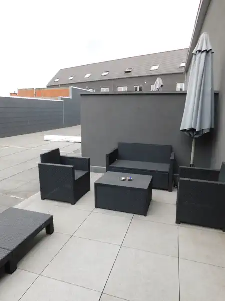 2 slaapkamer duplex appartement met garage foto 14