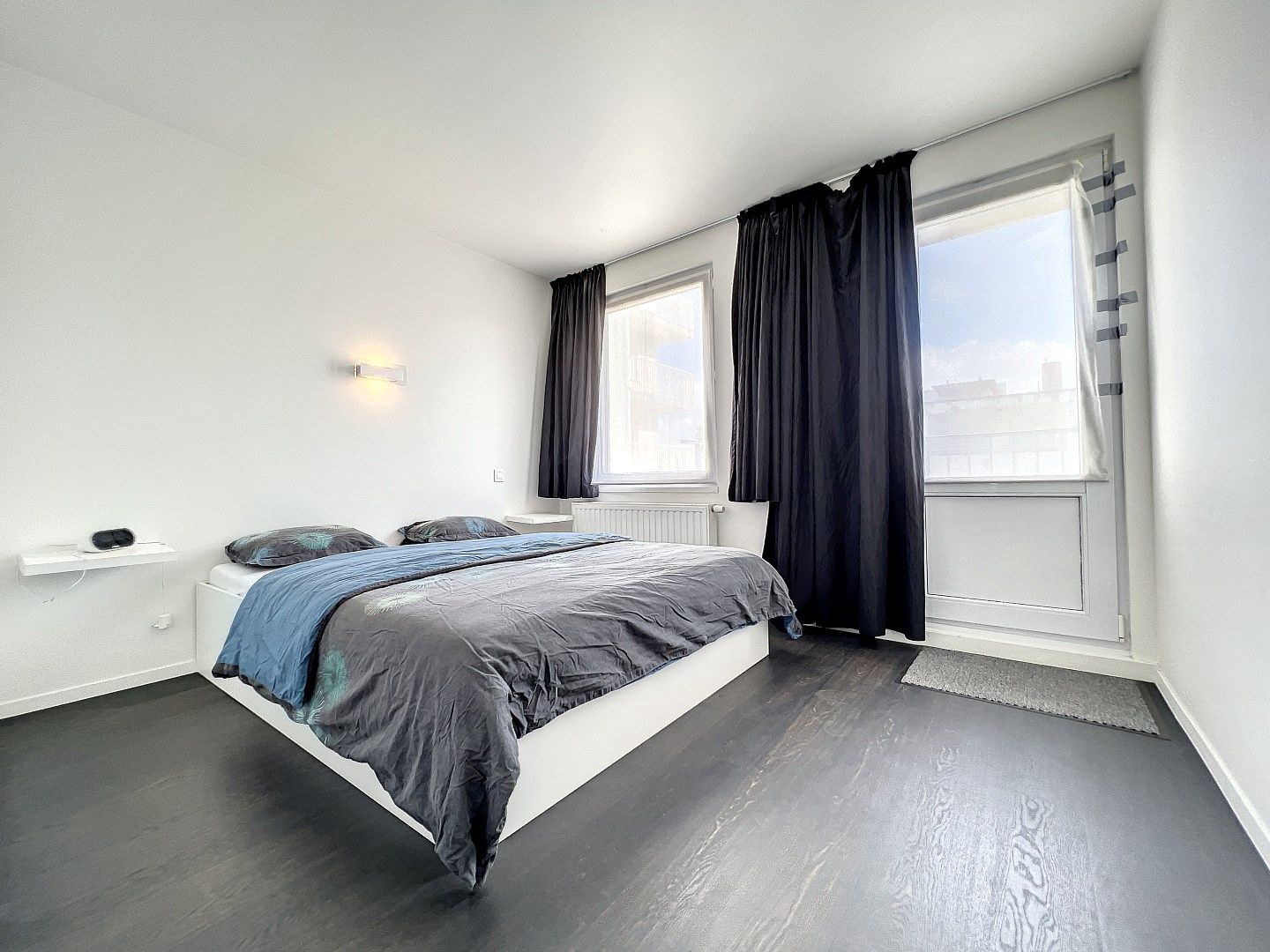 Prachtig vernieuwd 3-slaapkamer appartement met frontaal zicht op zee foto 16