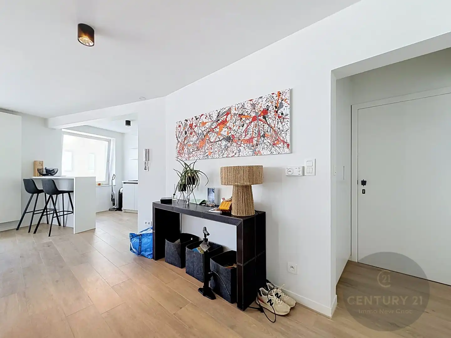 Ruim modern appartement met lift in Oud Knokke, dorp centrum, 2 slaapkamers, fietsberging,  bouwjaar 1985, energielabel C foto 4
