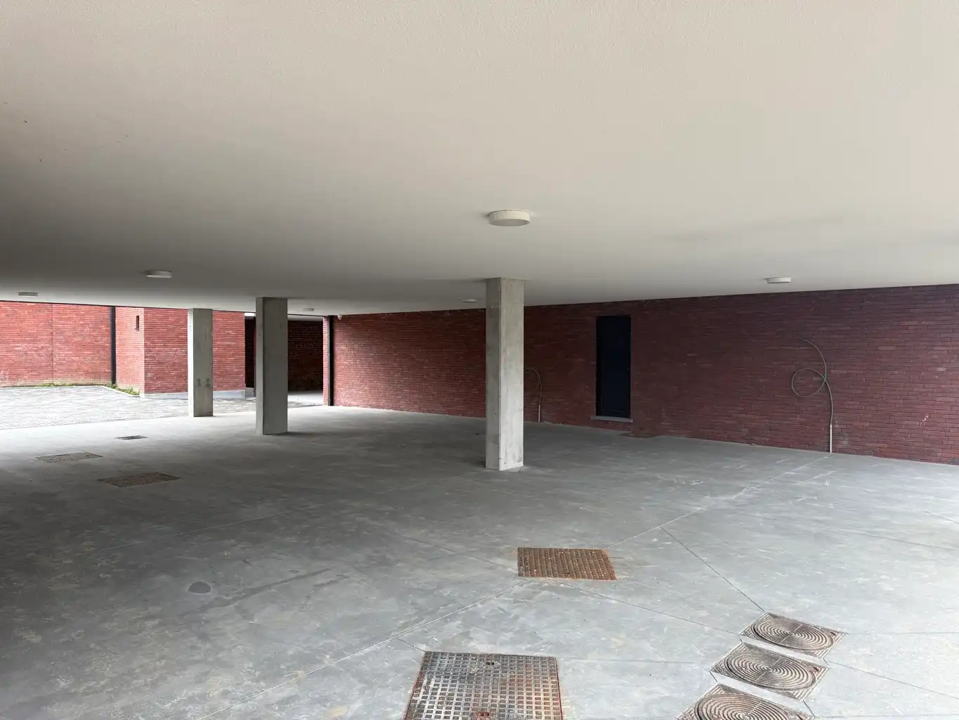 Nieuwbouw appartement met 2 slpks, terras en 2 staanplaatsen foto 16