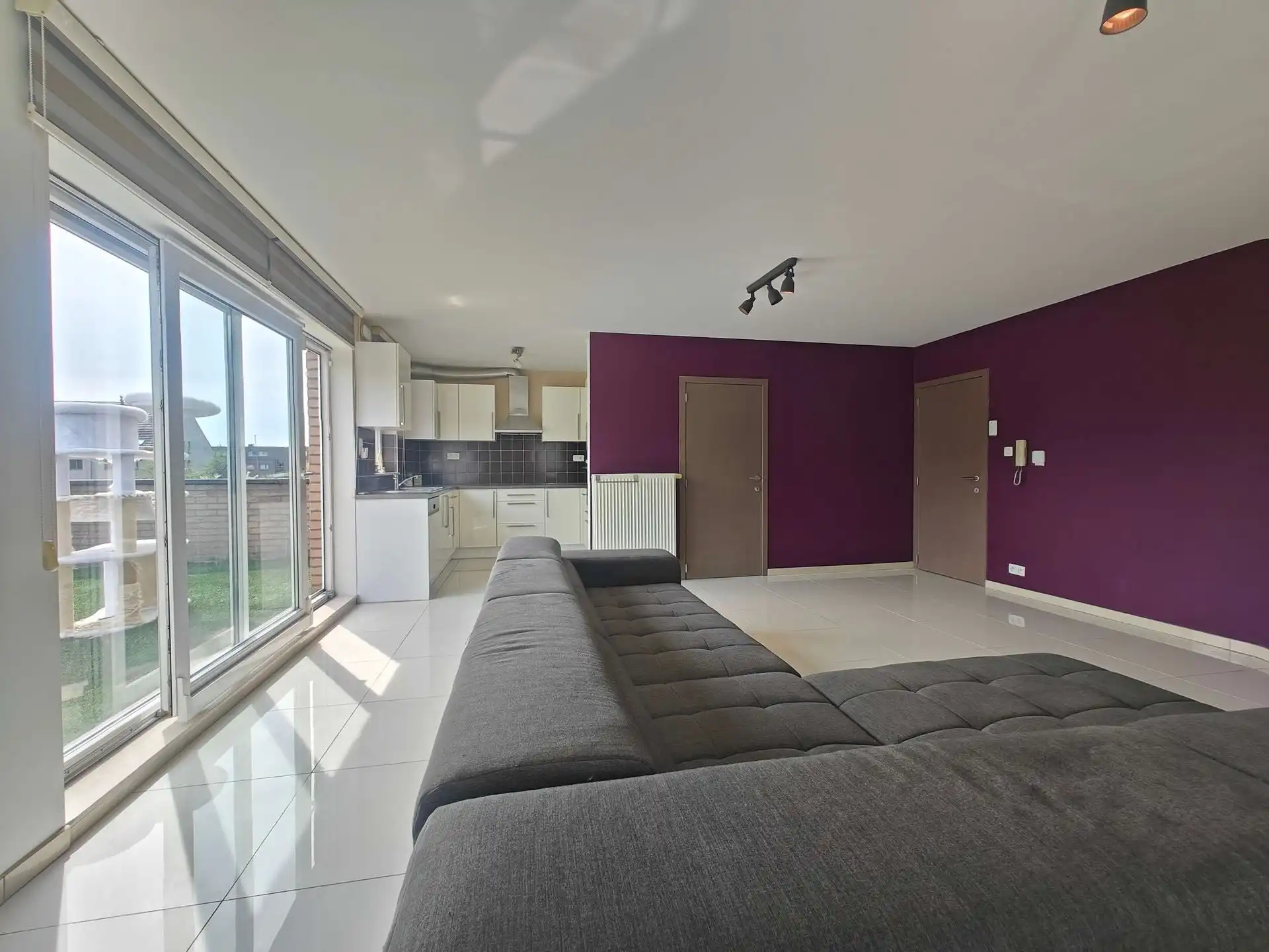 Duplex appartement voorzien van 2 slaapkamers en een aparte garage foto 8