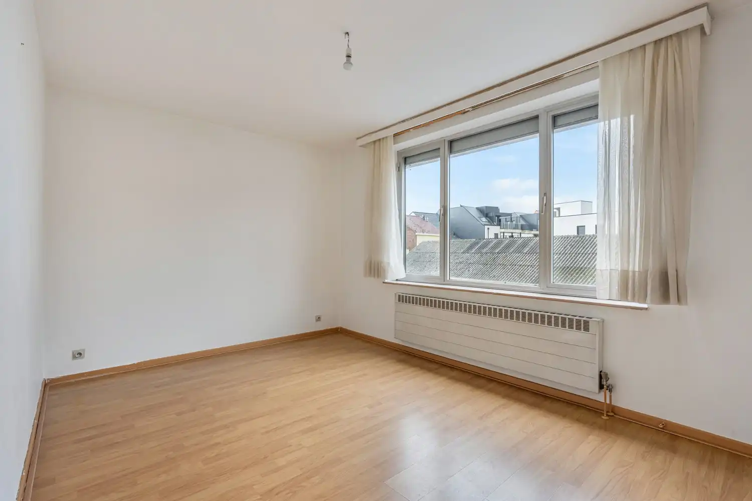 Gunstig gelegen appartement met 2 slaapkamers en 2 autostaanplaatsen foto 12