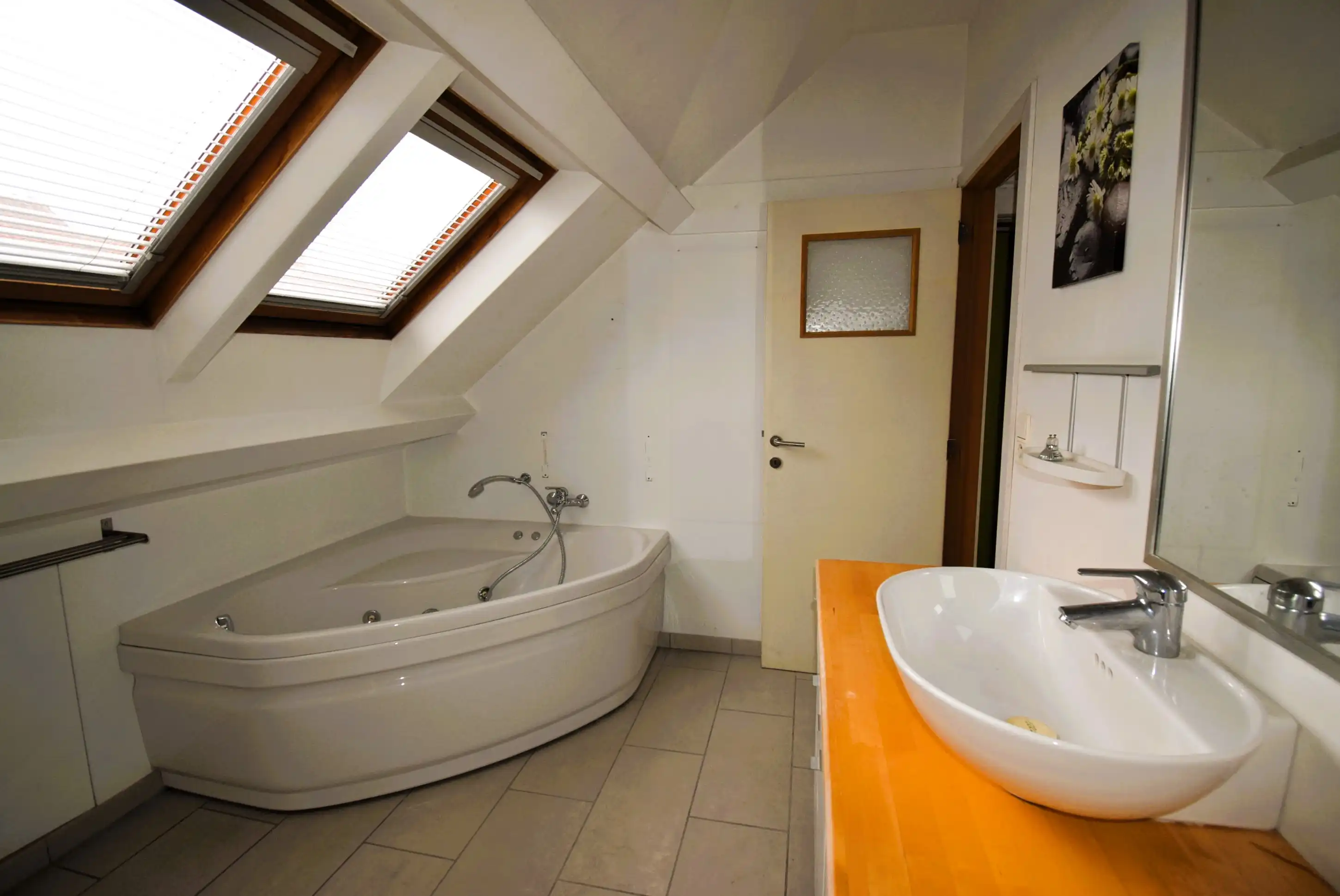 Woning met achterbouw foto 19