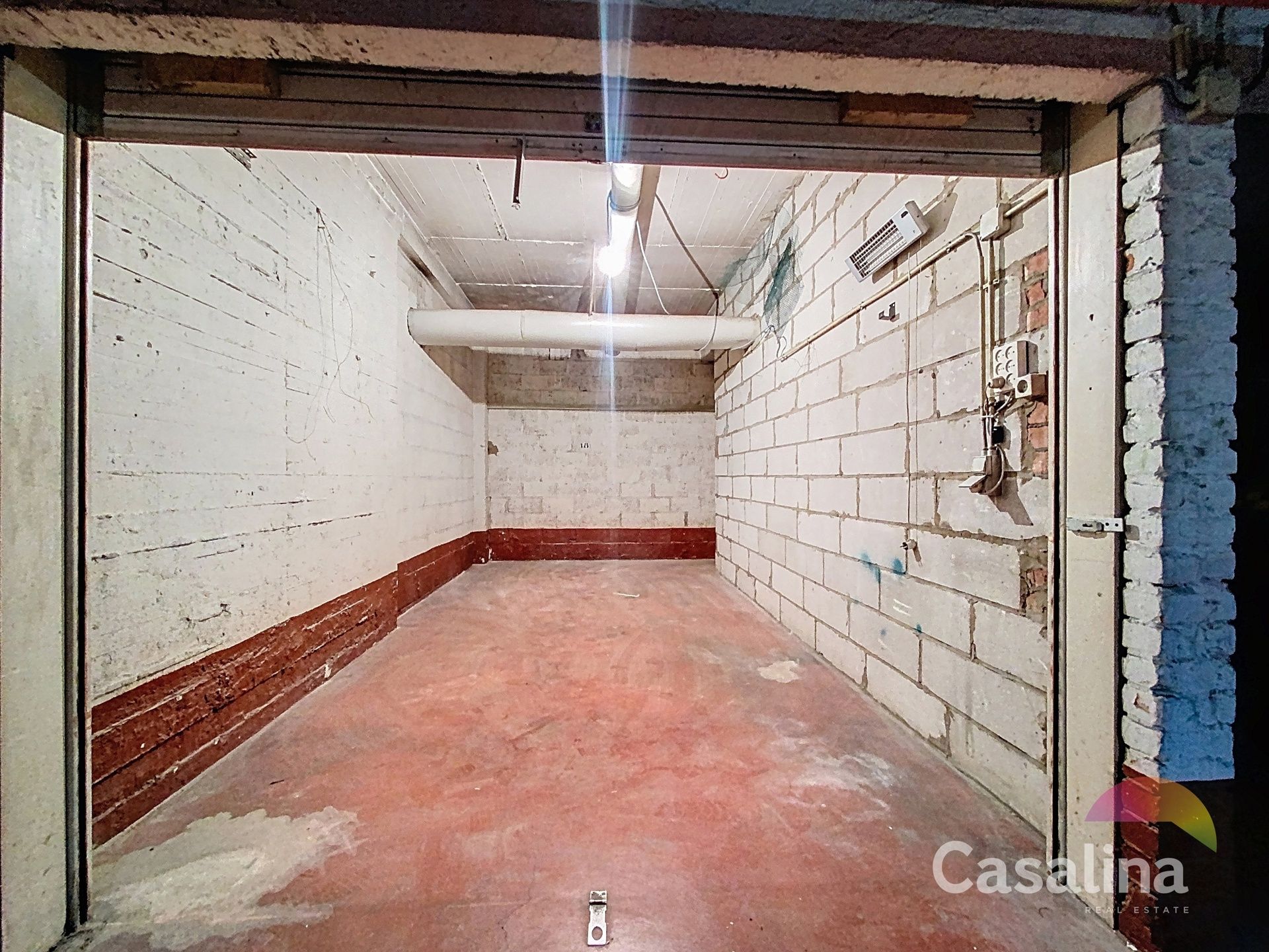 CASALINA REAL ESTATE biedt te koop aan – GARAGEBOX nr. 15 foto 2