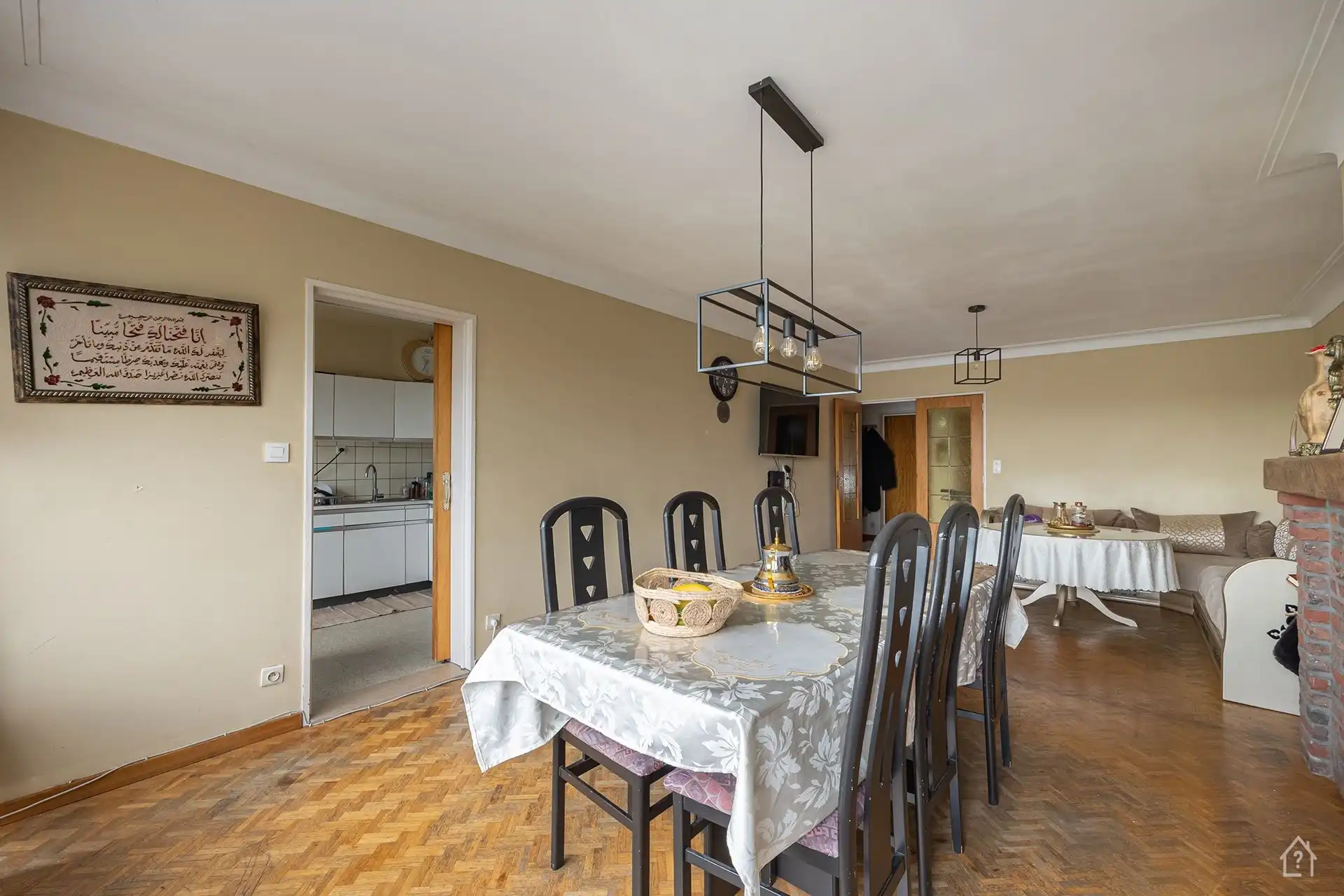 2 slaapkamer appartement met terras foto 6