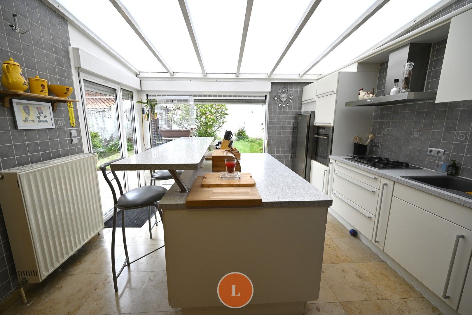 Instapklare woning met 3 slaapkamers, garage en tuin! foto 6