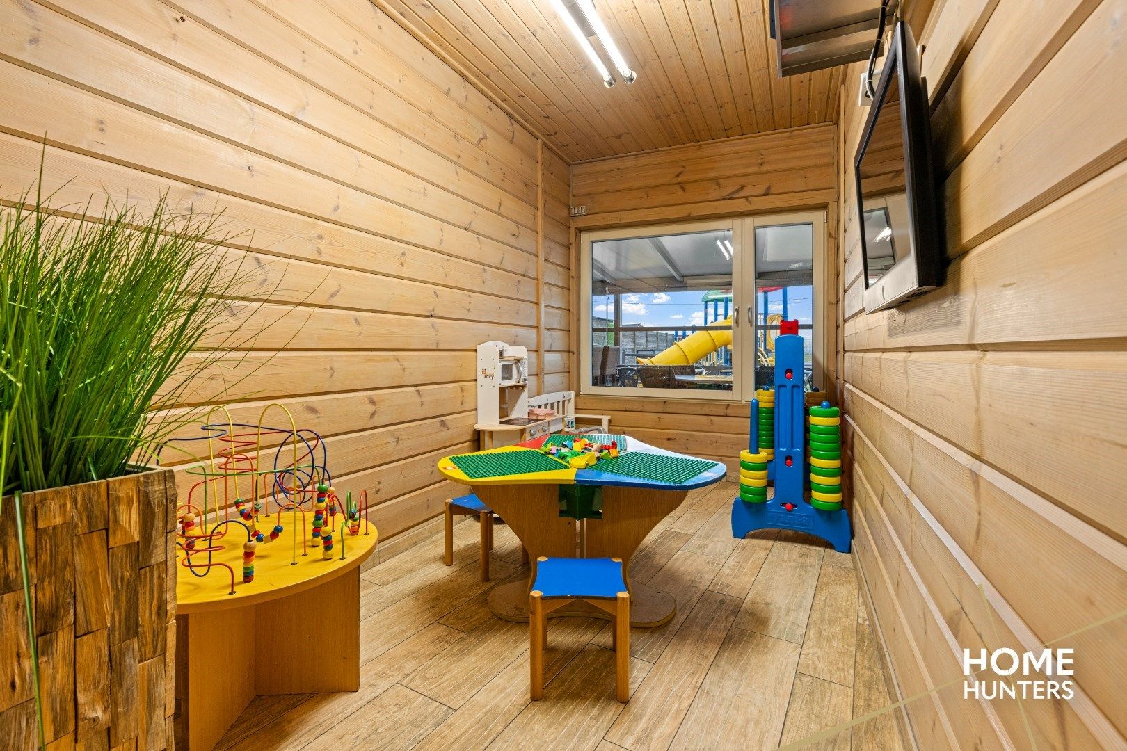 Horecazaak met appartement foto 11