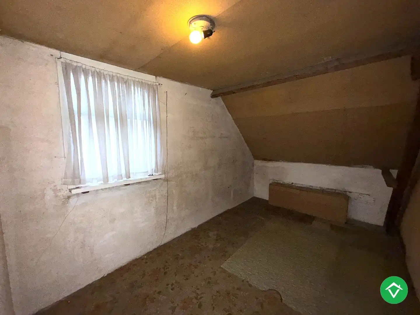 Ruime woning met 5 slaapkamers, garage en diepe tuin te Houthulst foto 27