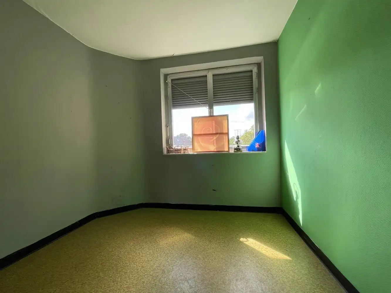 Tweewoonst met mooie tuin en vrijstaande garage foto 13