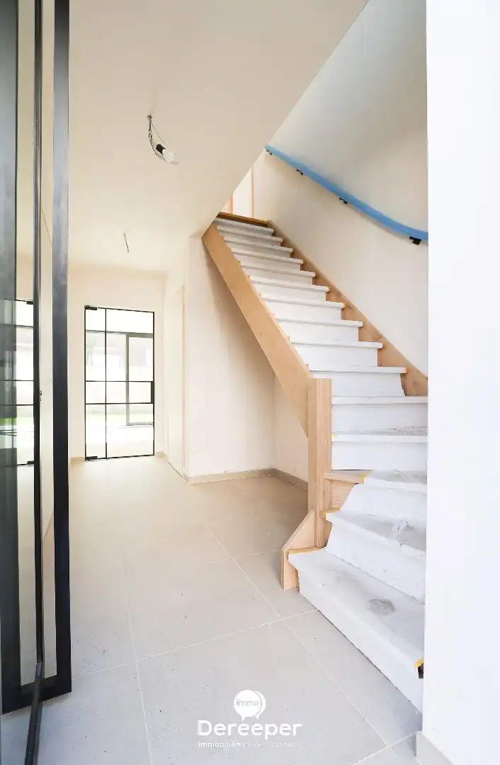 Nieuwbouwwoning met 4 slaapkamers op een uitstekende ligging in centrum Jabbeke foto 5
