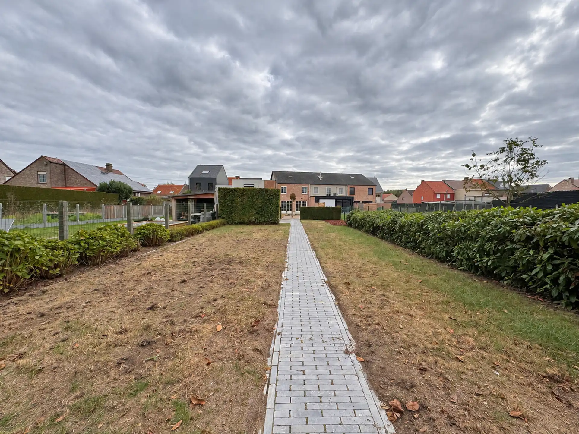 Moderne woning met drie slaapkamers en tuin te Linter foto 16