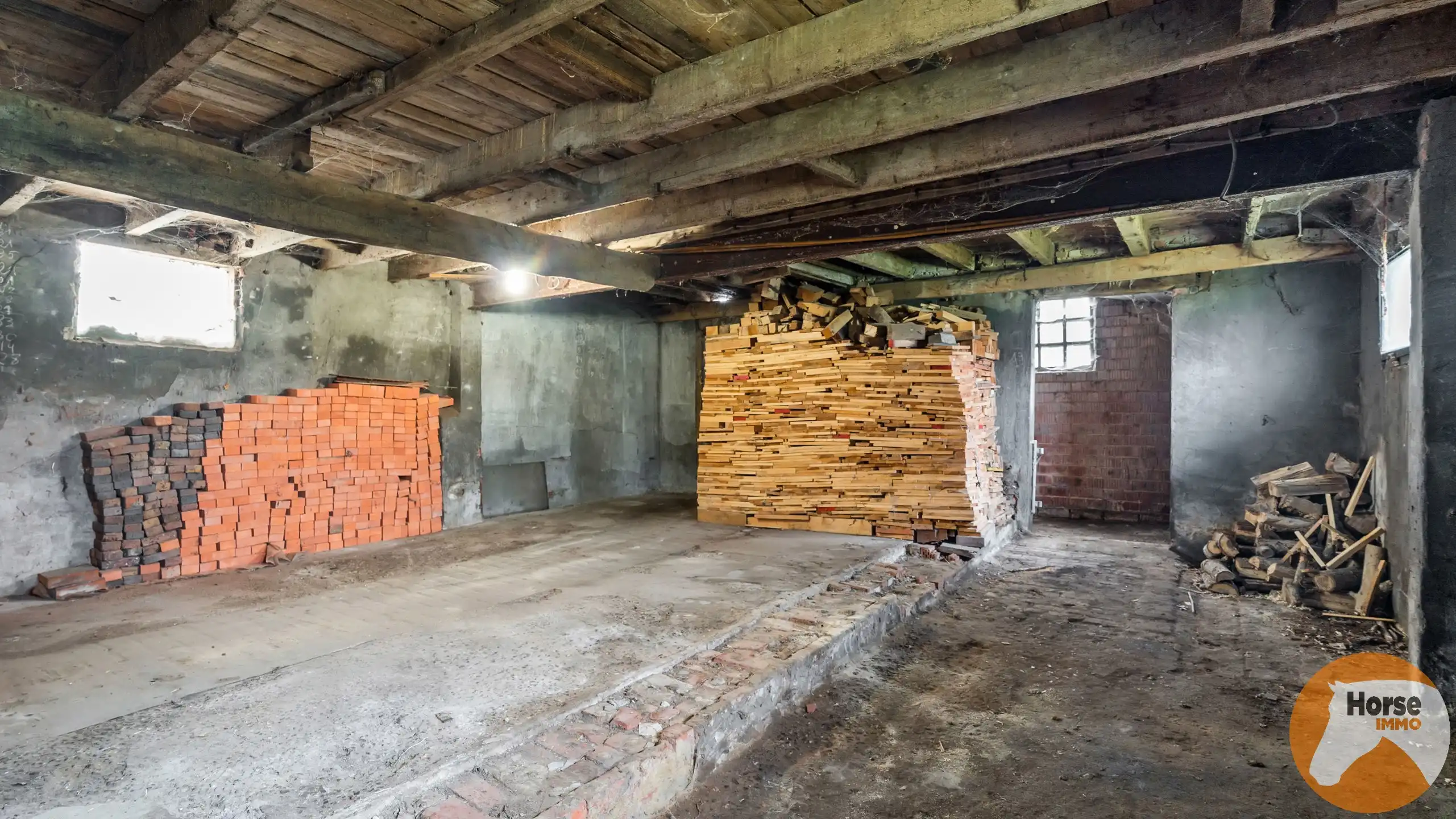 LOKEREN - Te renoveren woning met bijgebouwen op +- 6700m² foto 17