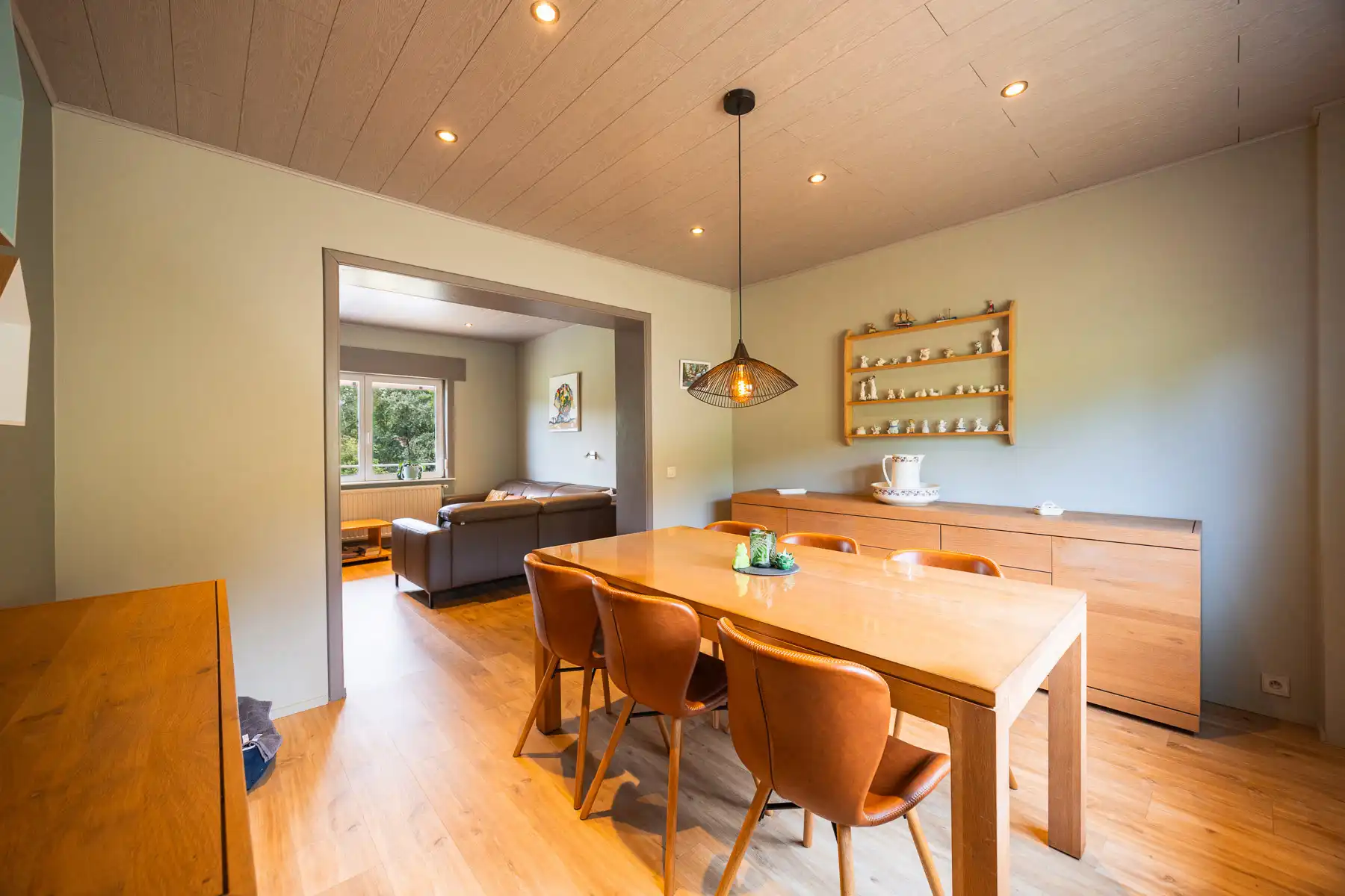Charmante woning op uniek groen en rustig gelegen perceel foto 3