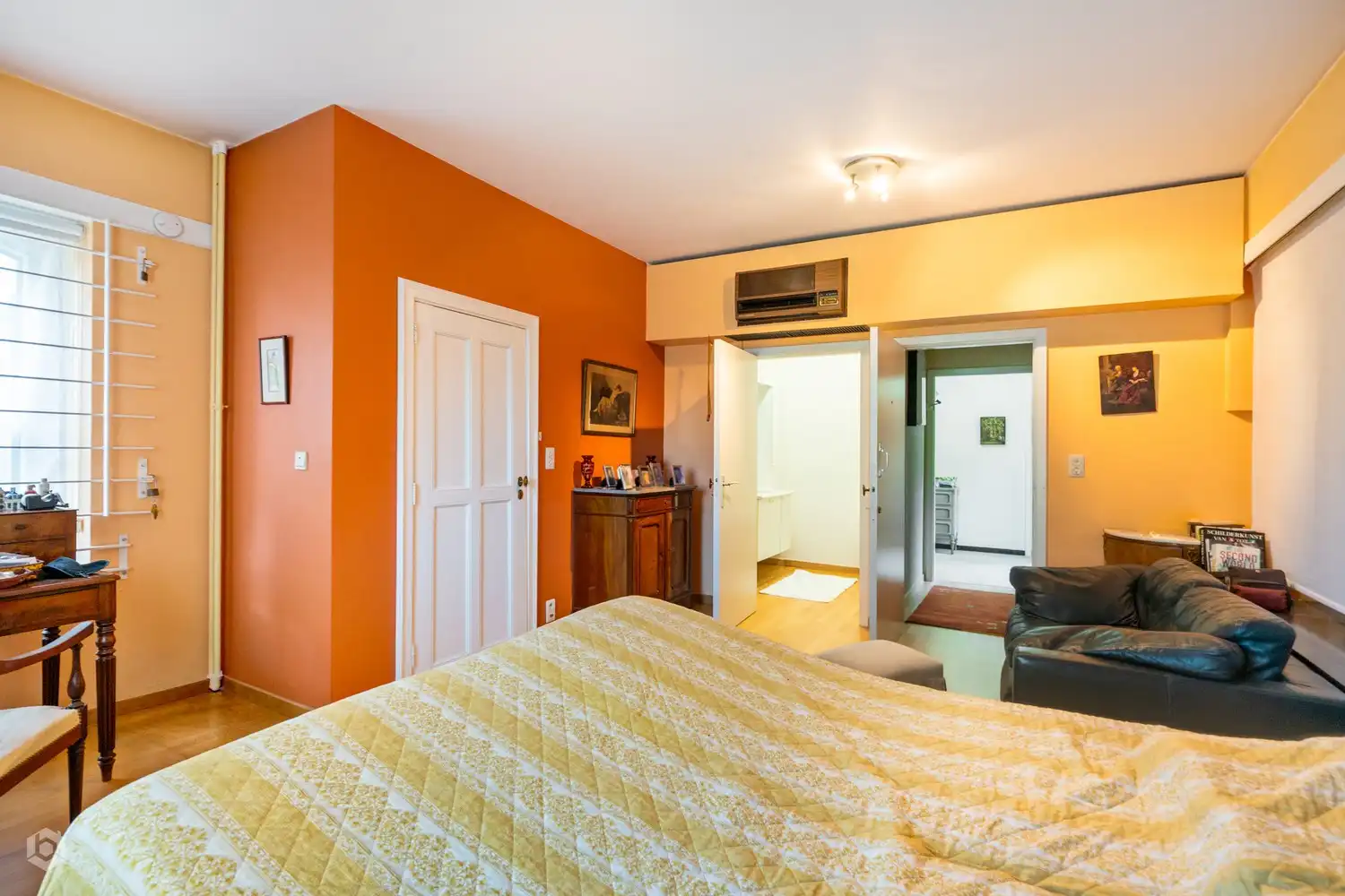 Ruime villa met 5 slpkrs, zwembad en handelsruimte op perceel van 3383m² te Berlaar foto 17