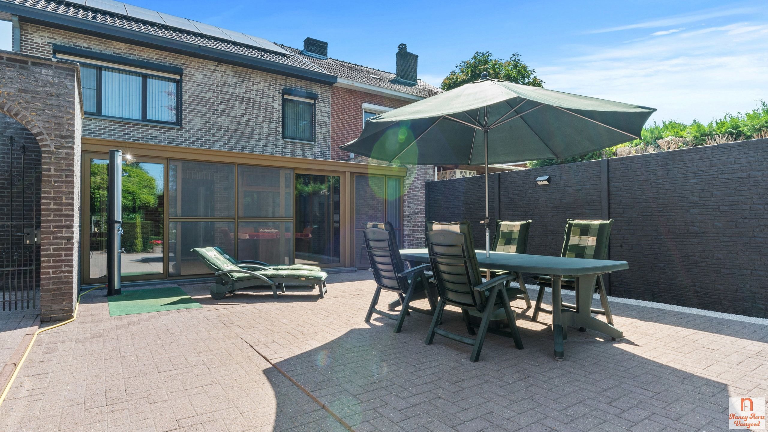 Grondig gerenoveerde woning met kwaliteitsafwerking foto 37