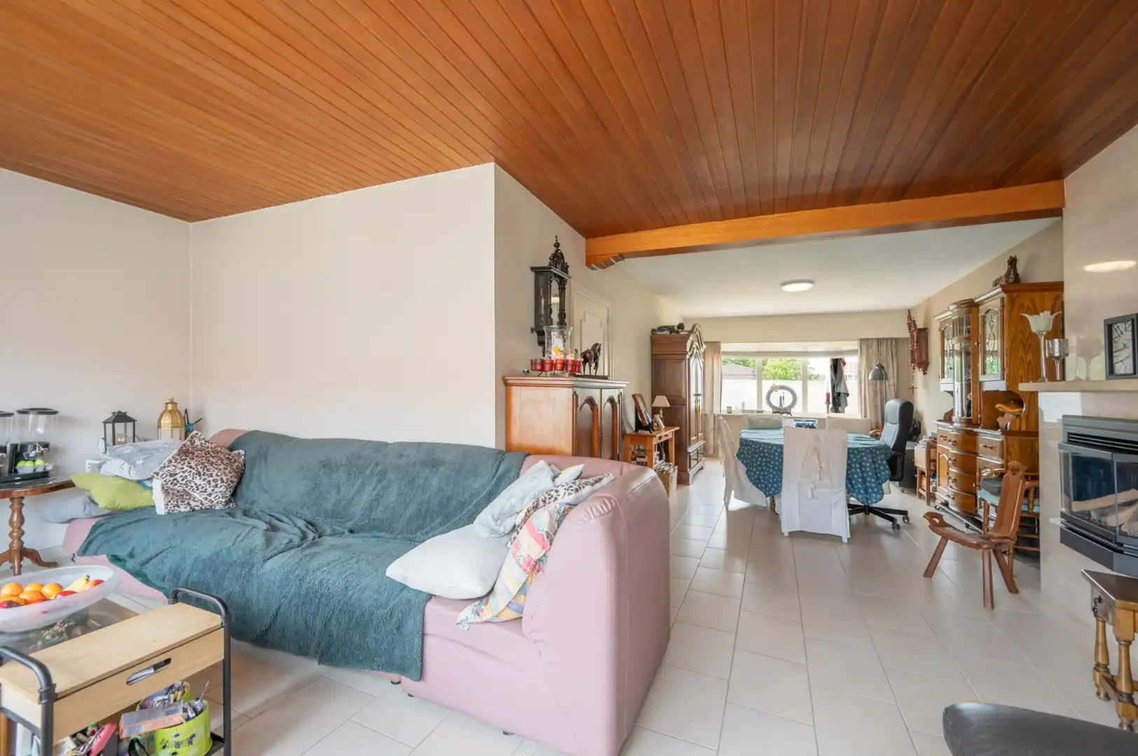 Ruime gezinswoning met tuin op uitstekende ligging in Sint-Kruis foto 4