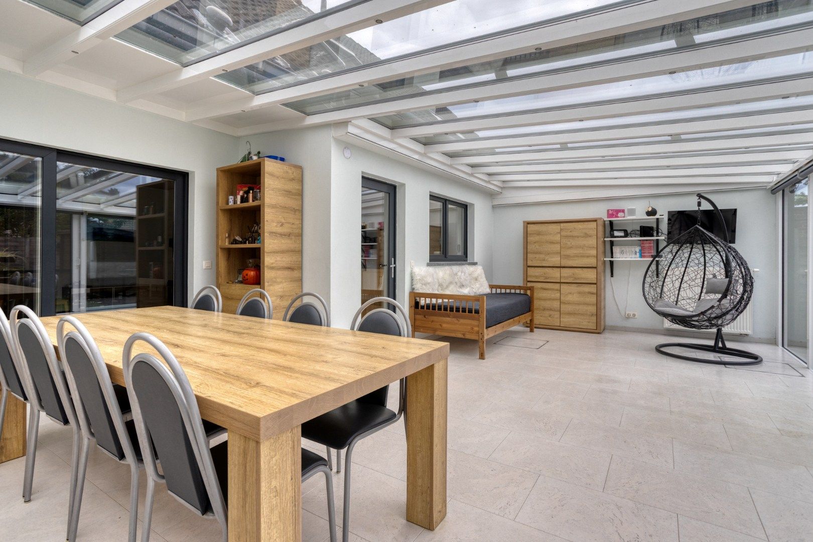 Ruime woning met 3 slaapkamers, garage en tuin! foto 12