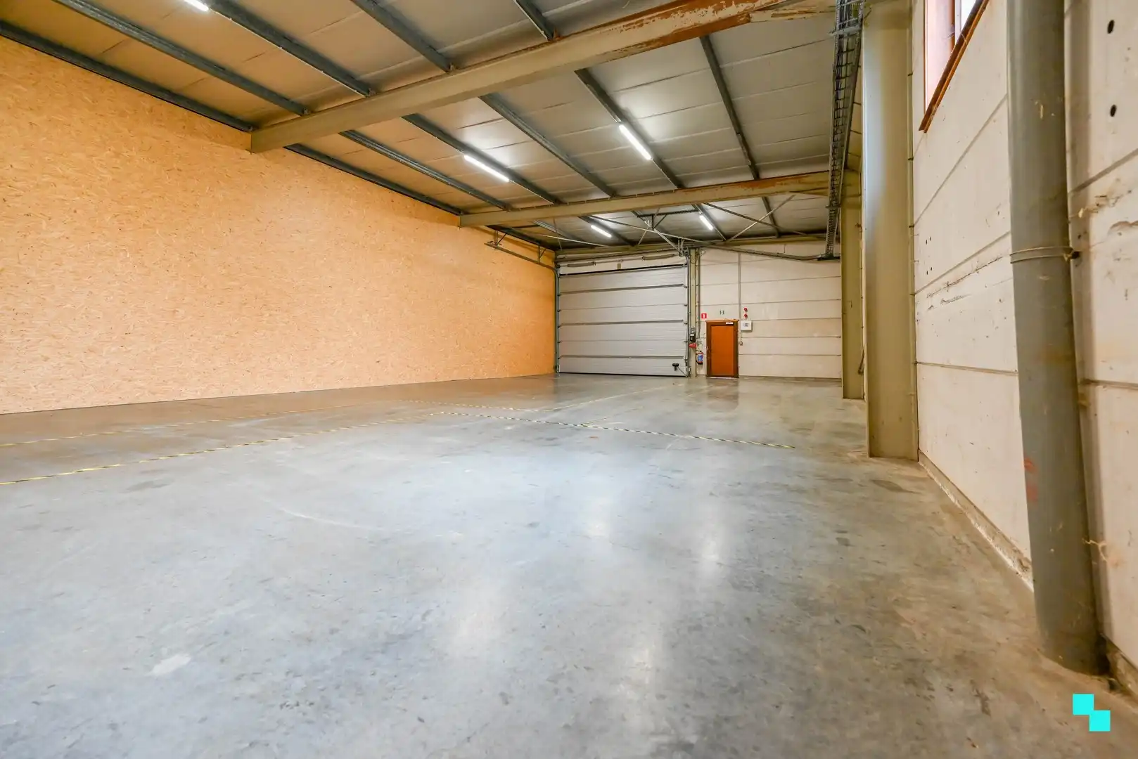 Loods van ca. 192 m² te Sint-Eloois-Winkel foto 6