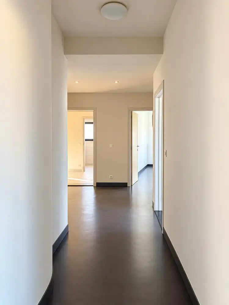 Ruim en zonnig 3-slaapkamerappartement van ca. 160 m² in het centrum van Merelbeke en mogelijkheid tot terras foto 6